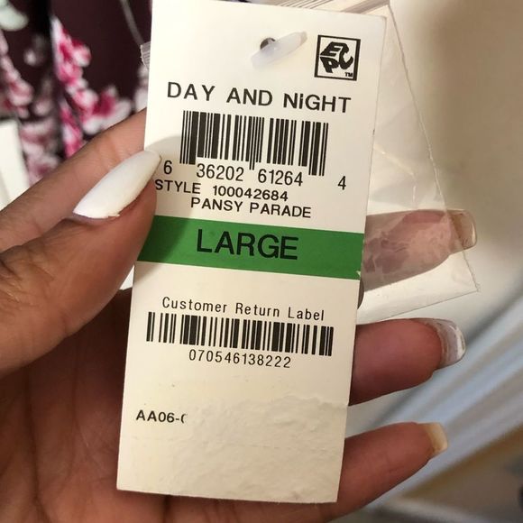 Bar III Large Floral Dress - Picture 4 of 5